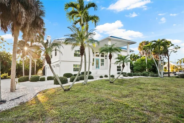 $899,000 | 7507 Grande Pine Road, Bokeelia, FL 33922
