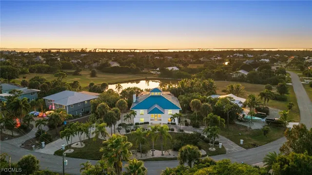 $899,000 | 7507 Grande Pine Road, Bokeelia, FL 33922