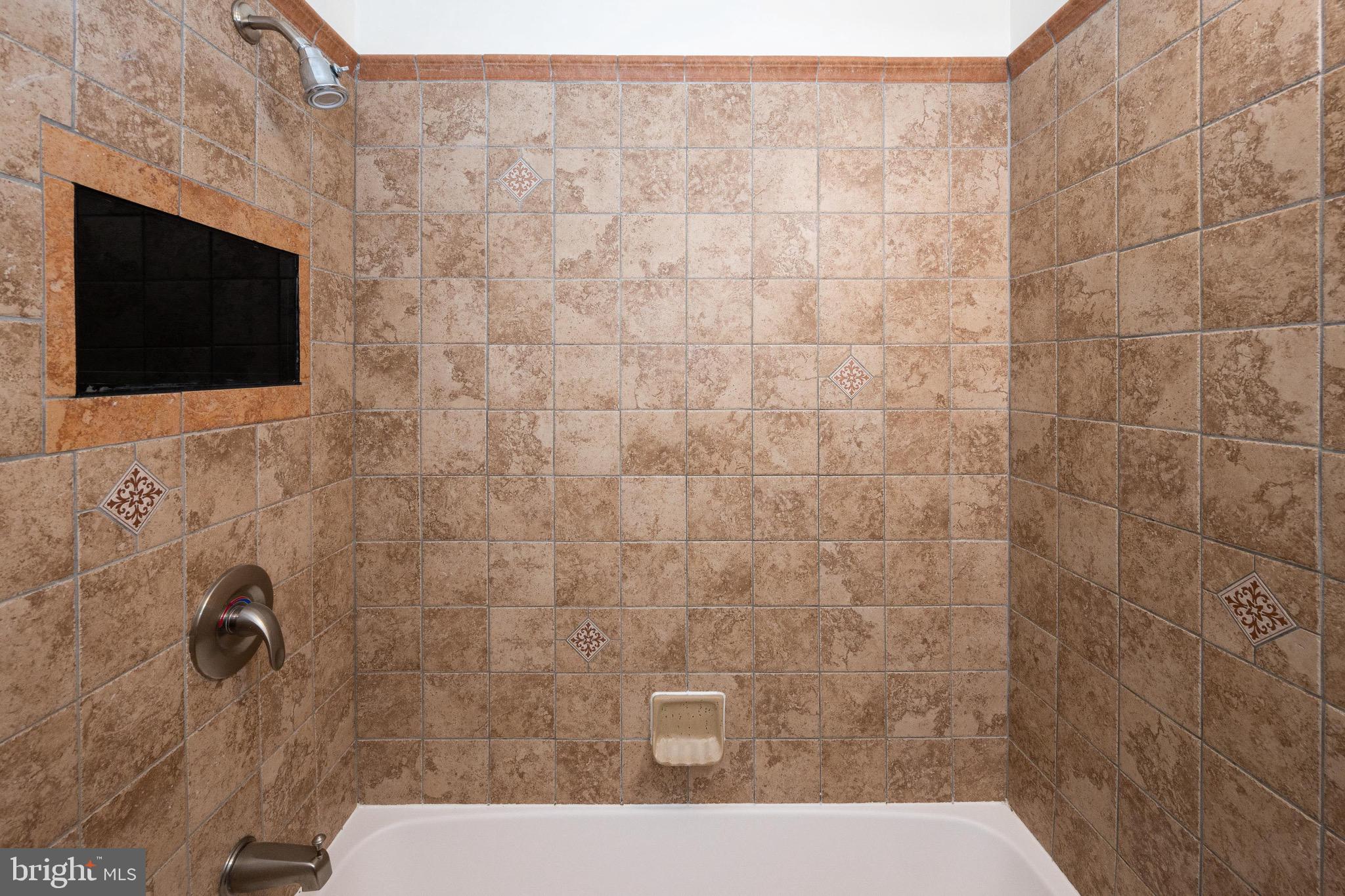 912 Regency Road Woodbridge, VA 22191 - Photo 19 of 34 Gallery Image 19