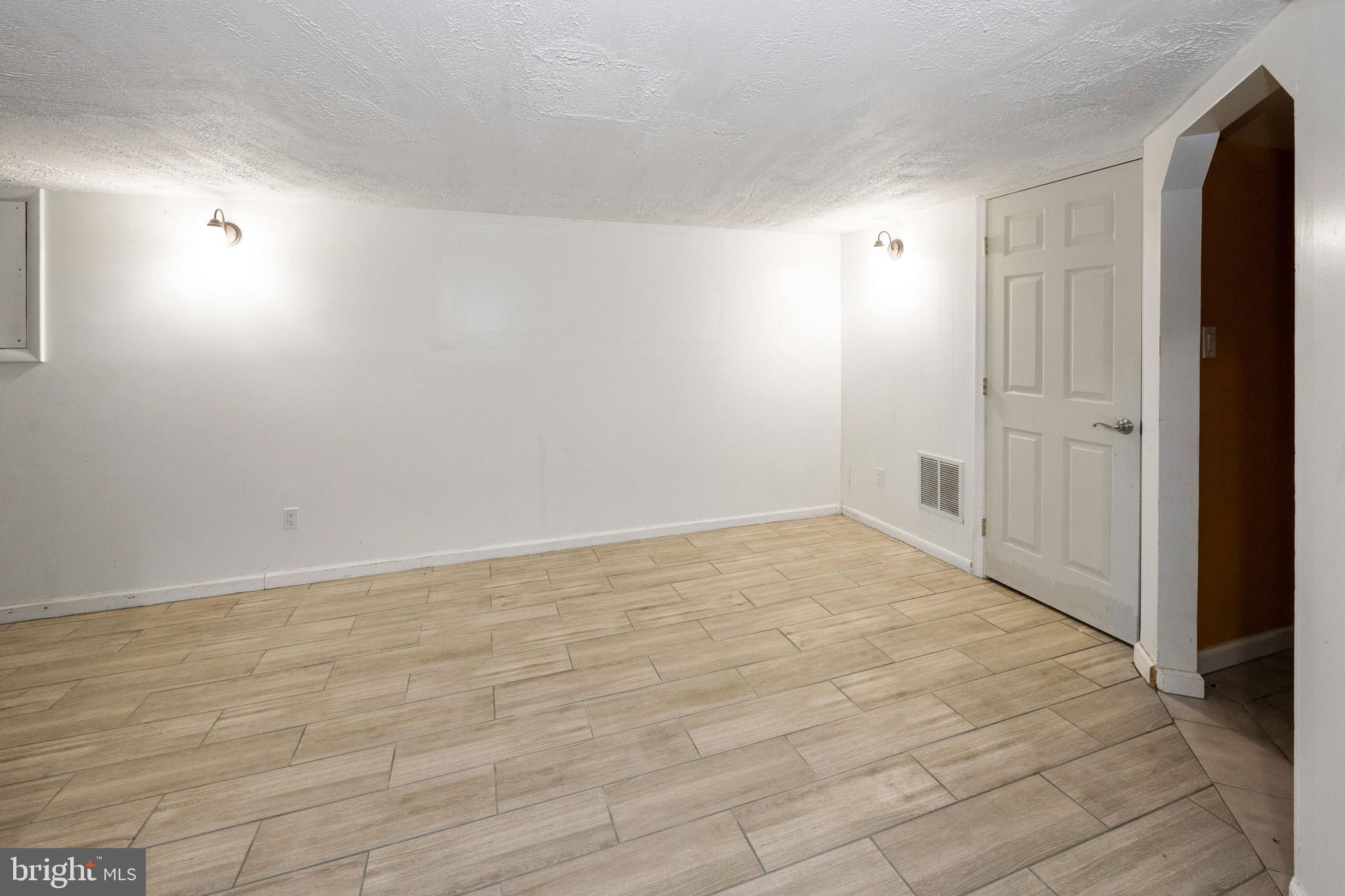 912 Regency Road Woodbridge, VA 22191 - Photo 30 of 34 Gallery Image 30
