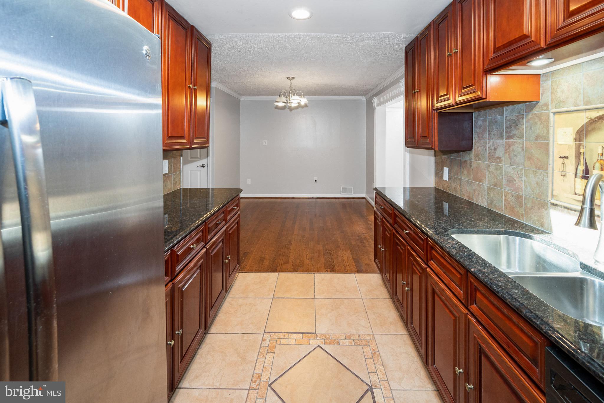 912 Regency Road Woodbridge, VA 22191 - Photo 10 of 34 Gallery Image 10