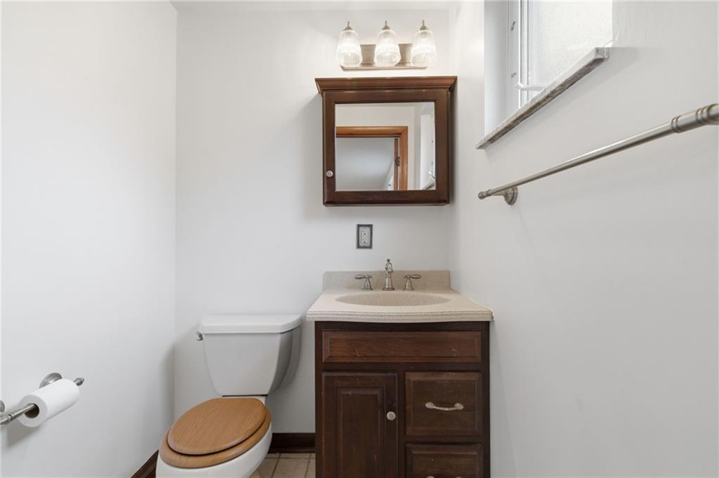 1318 Cathell Road Pittsburgh, PA 15236 - Photo 25 of 35 Gallery Image 25