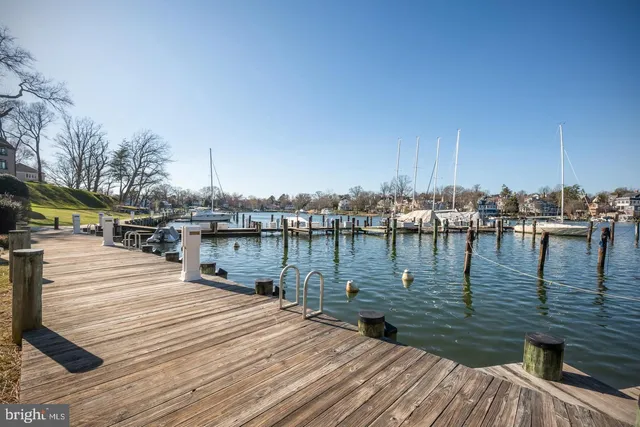 $3,000 | 2 President Point Drive, Unit A3, Annapolis, MD 21403
