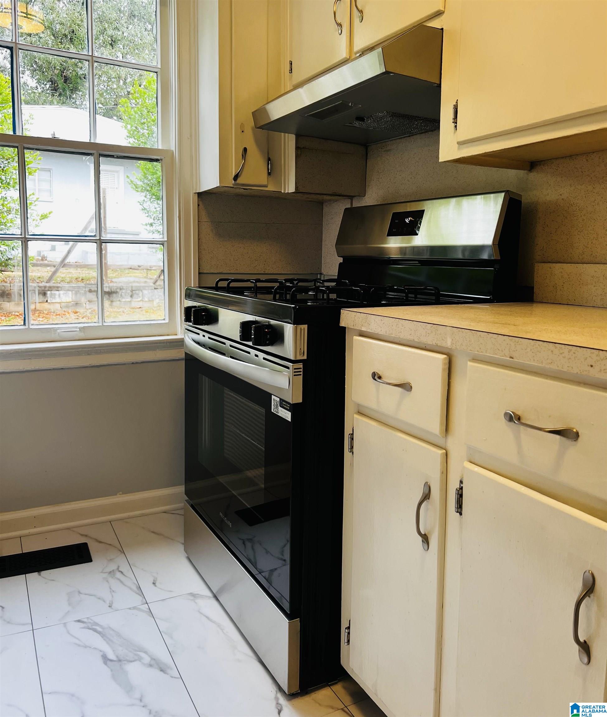 916 Cres Rdg E Road Tuscaloosa, AL 35404 - Photo 22 of 35