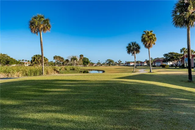 $1,450 | 49 Woodland Drive, Unit 102, Vero Beach, FL 32962