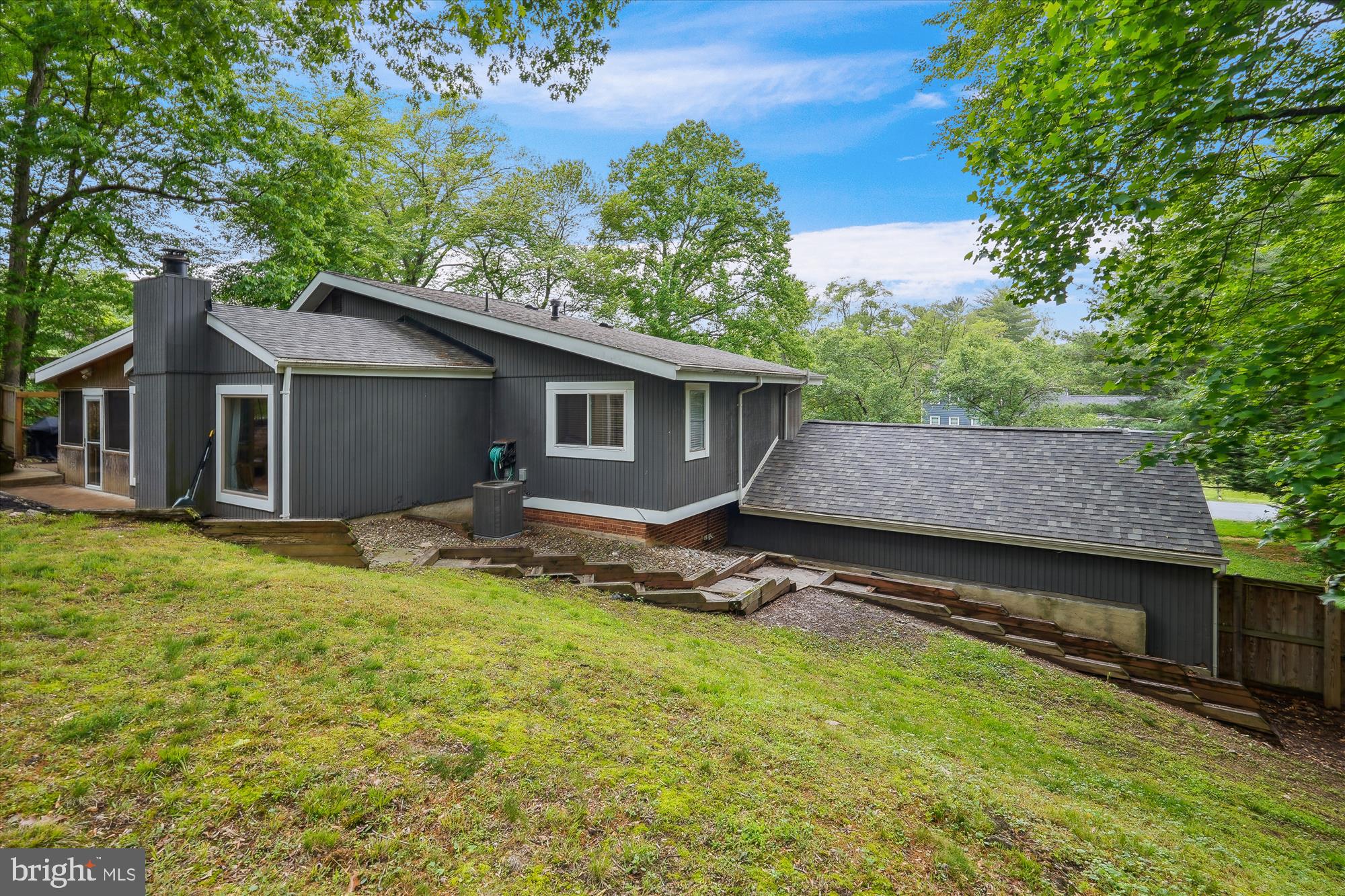 15109 Watergate Road Silver Spring, MD 20905 - Photo 45 of 50