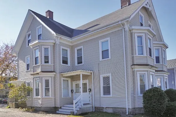 $2,500 | 23 Maple Street, Unit 2F, Waltham, MA 02453
