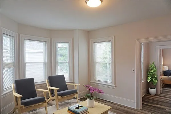 $2,500 | 23 Maple Street, Unit 2F, Waltham, MA 02453