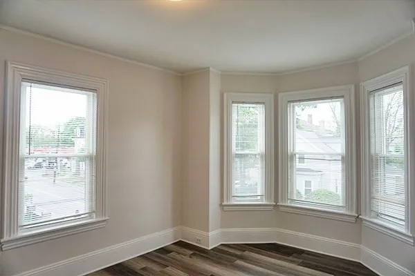 $2,500 | 23 Maple Street, Unit 2F, Waltham, MA 02453