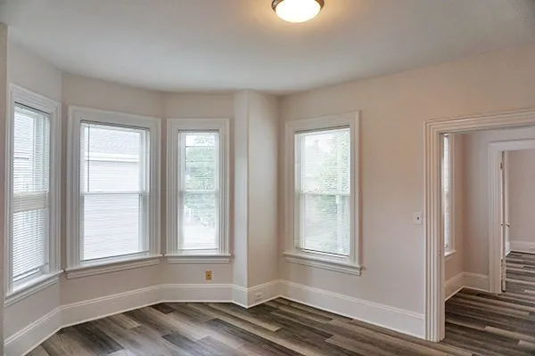 $2,500 | 23 Maple Street, Unit 2F, Waltham, MA 02453