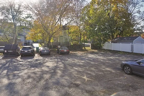 $2,500 | 23 Maple Street, Unit 2F, Waltham, MA 02453