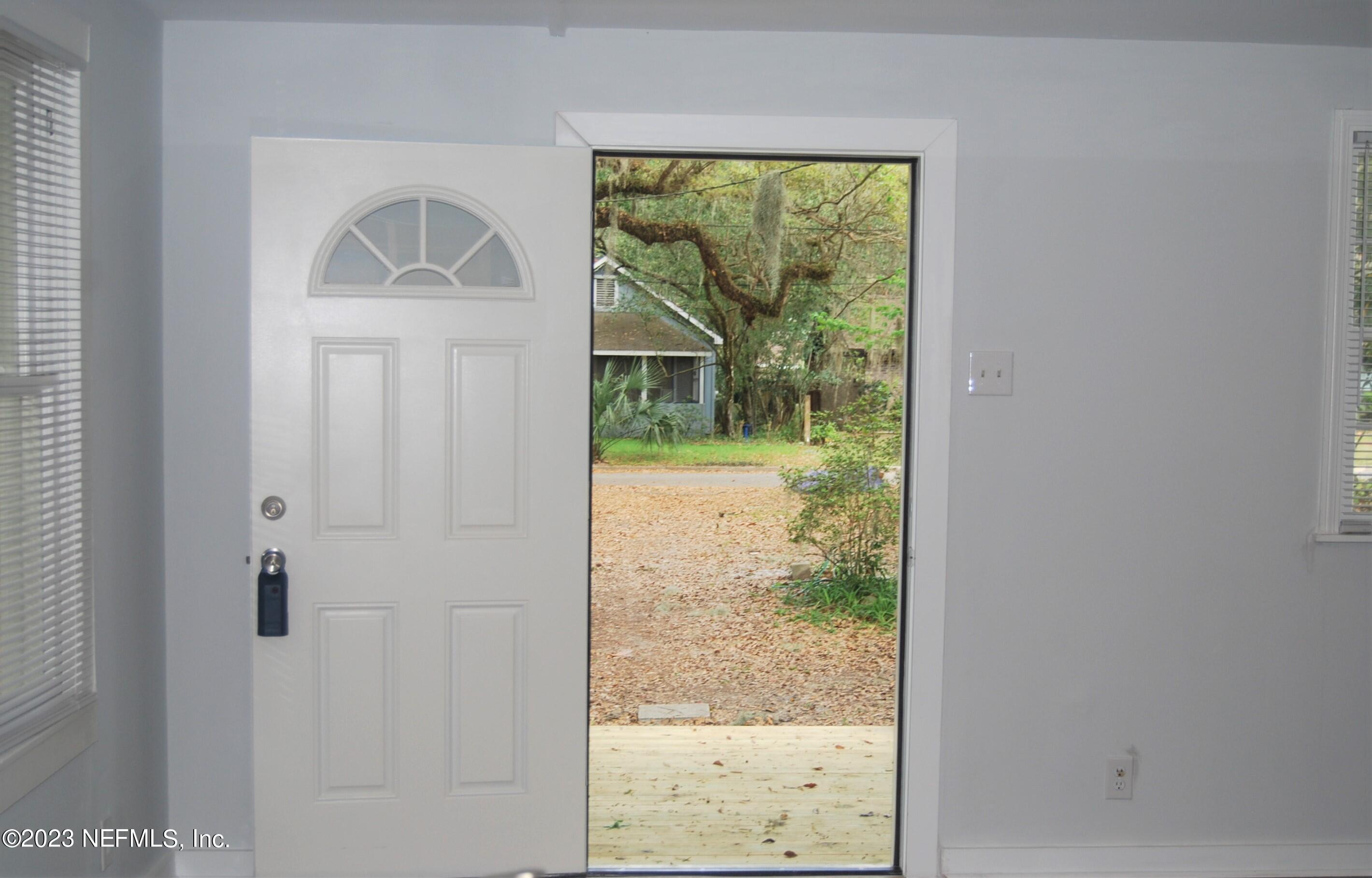 2730 Apache Avenue Jacksonville, FL 32210 - Photo 6 of 17 View to front