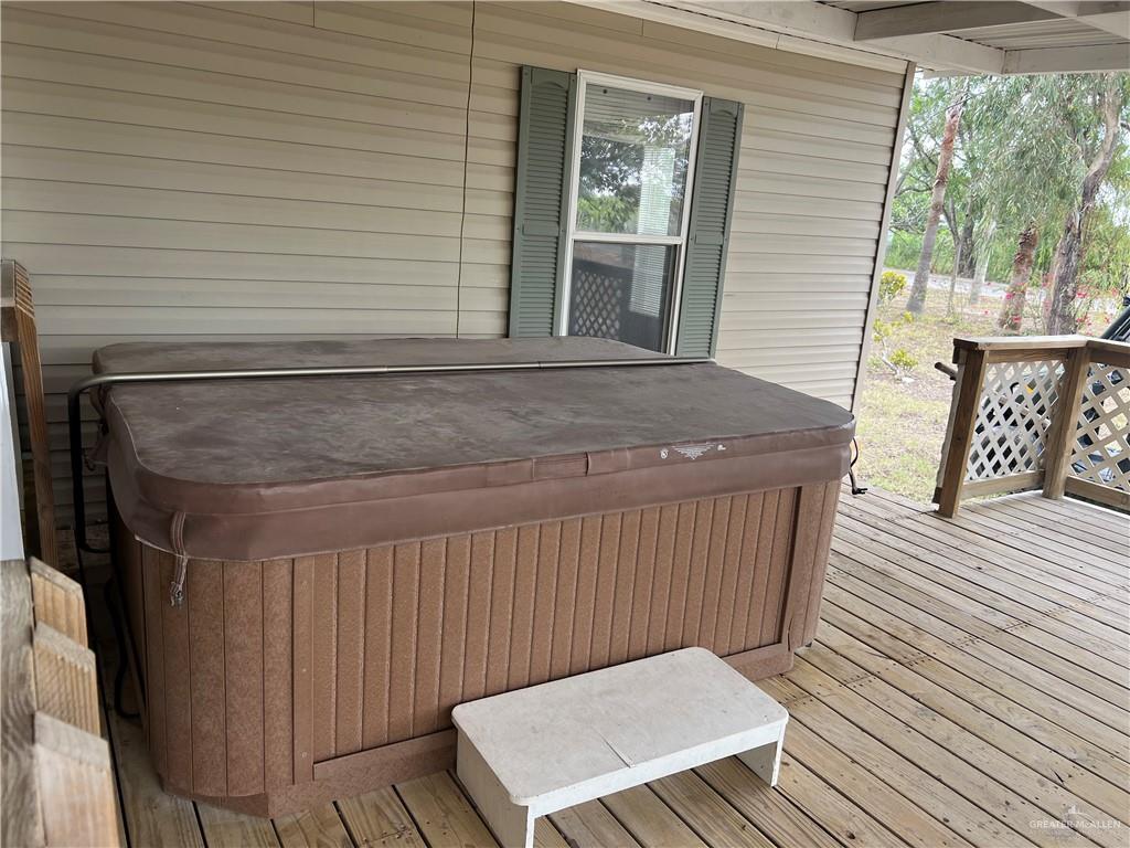 14735 North Trosper Road Mission, TX 78573 - Photo 19 of 34 Hot Tub