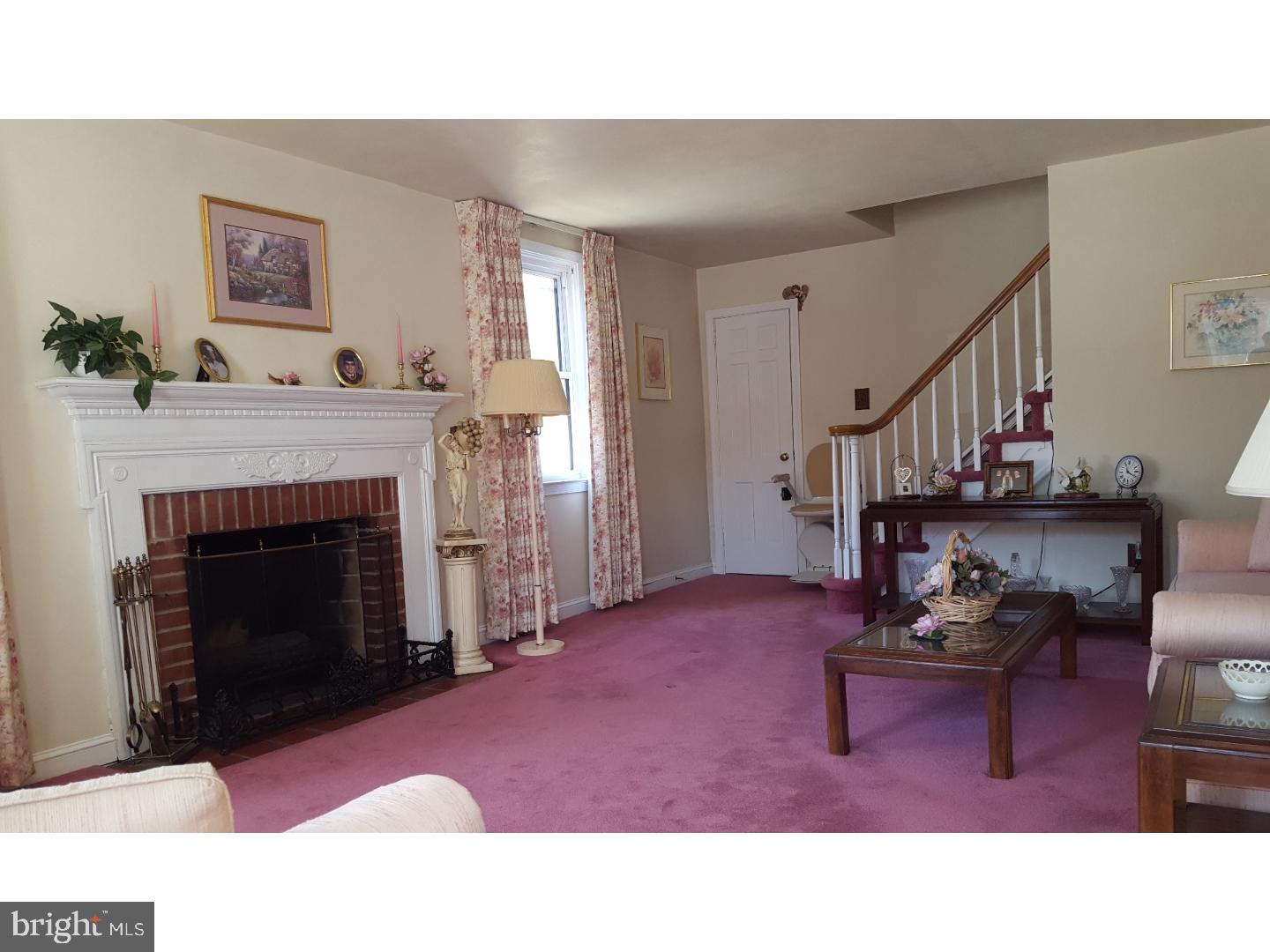 960 Edgewood Drive Springfield, PA 19064 - Photo 2 of 13 Gallery Image 2