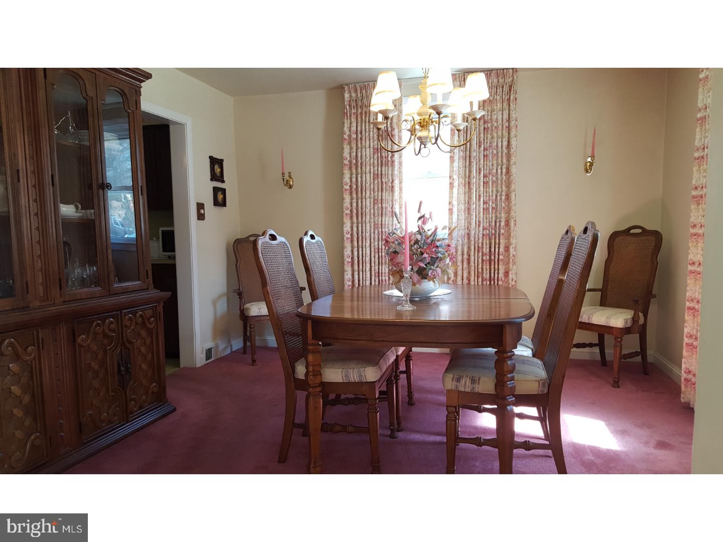 960 Edgewood Drive Springfield, PA 19064 - Photo 4 of 13 Gallery Image 4