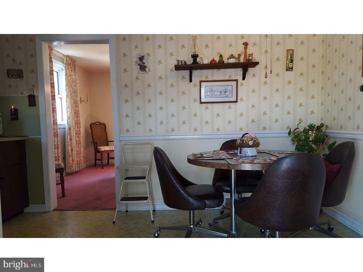 960 Edgewood Drive Springfield, PA 19064 - Photo 6 of 13 Gallery Image 6