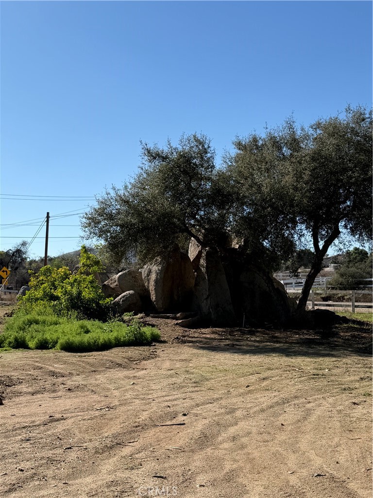 22450 Gavilan Road Perris, CA 92570 - Photo 5 of 6 a view of house with yard