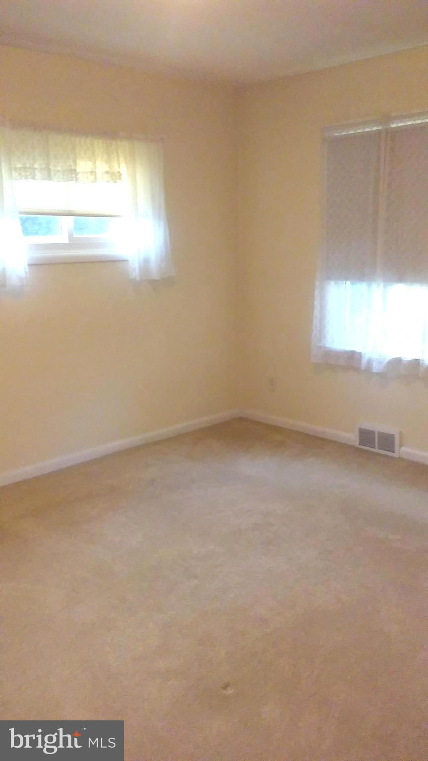 2150 Fineview Road York, PA 17406 - Photo 12 of 24 Gallery Image 12
