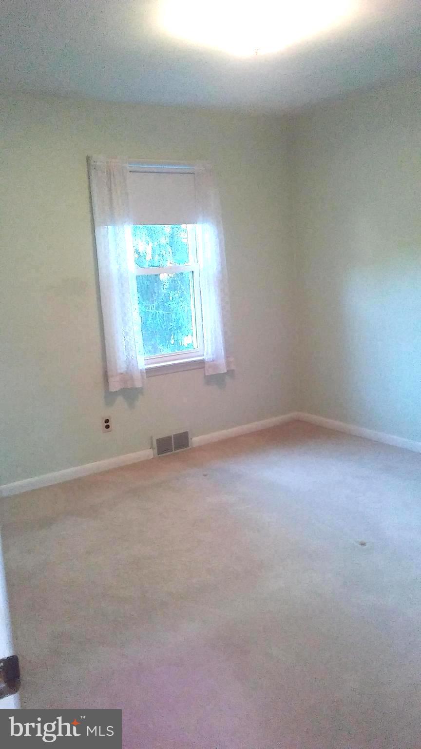 2150 Fineview Road York, PA 17406 - Photo 15 of 24 Gallery Image 15