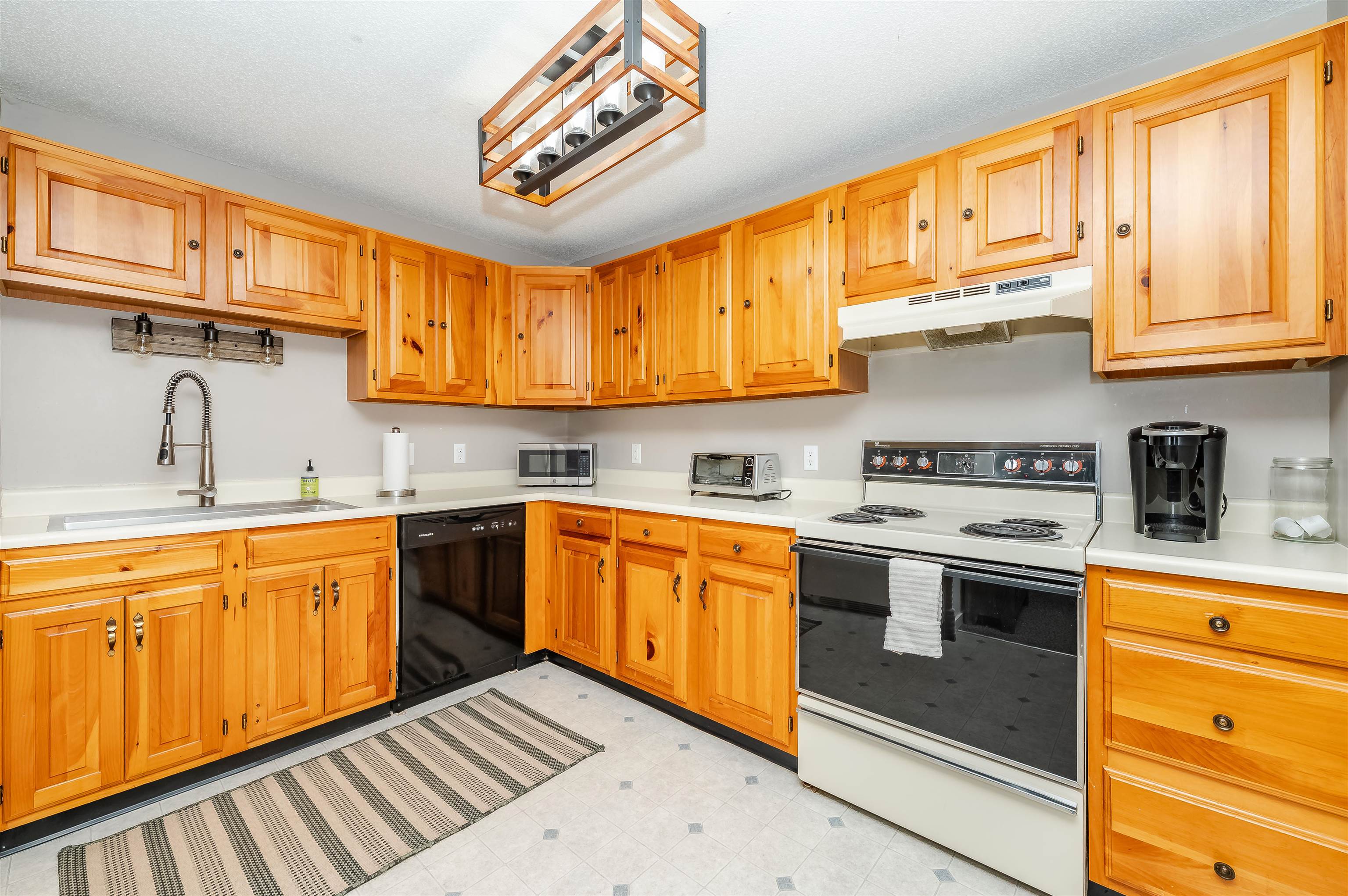 11 H Seasons At Attitash Road, Unit H Bartlett, NH 03860 - Photo 12 of 36