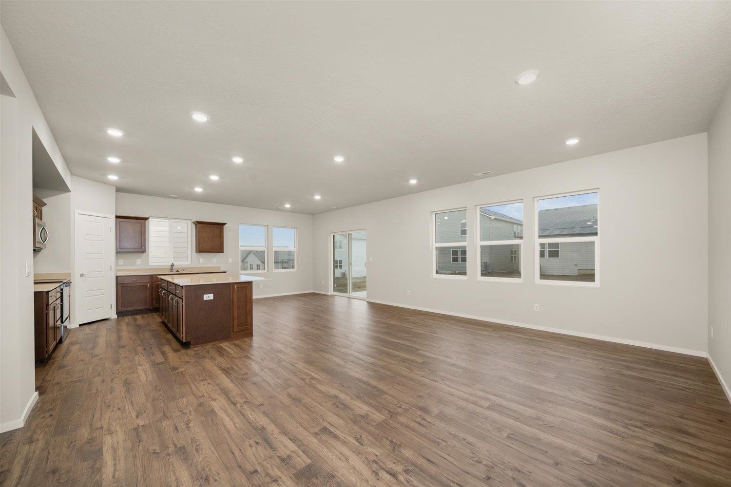 3720 South McCabe Lane Spokane, WA 99206 - Photo 4 of 24