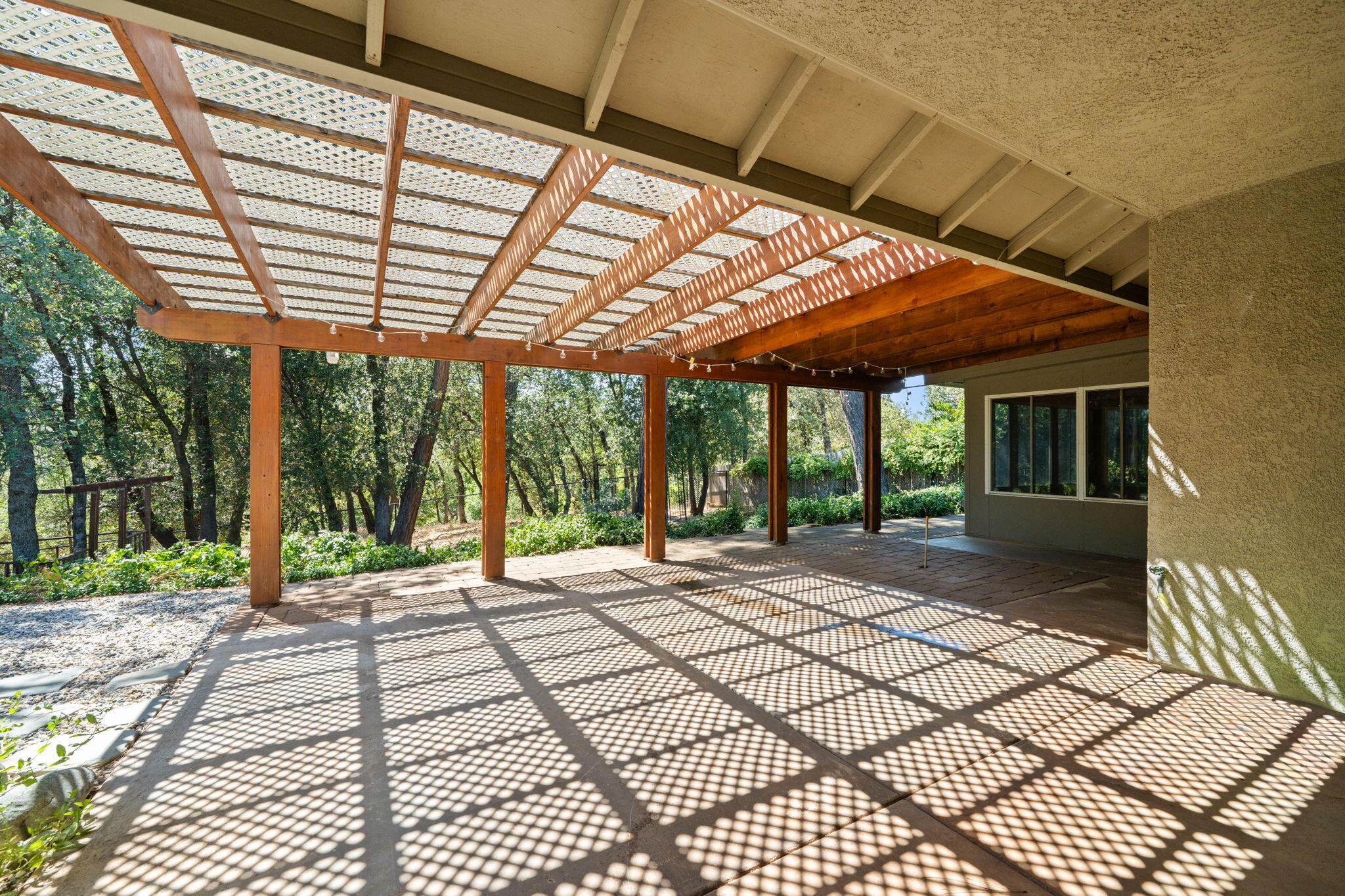 3790 Indio Way Redding, CA 96002 - Photo 34 of 51 Patio