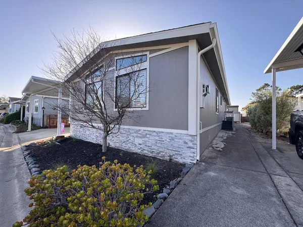 $450,000 | 33 Sailfish Court, Unit 33, Half Moon Bay, CA 94019