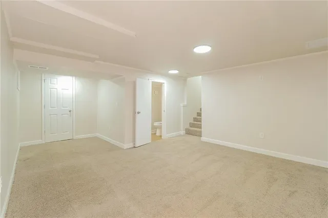 $2,275 | 1109 Northeast Columbus Street, Lee's Summit, MO 64086