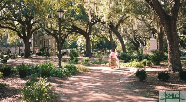 $2,000 | 100 Slade Street, Unit HOUSTON, Savannah, GA 31407