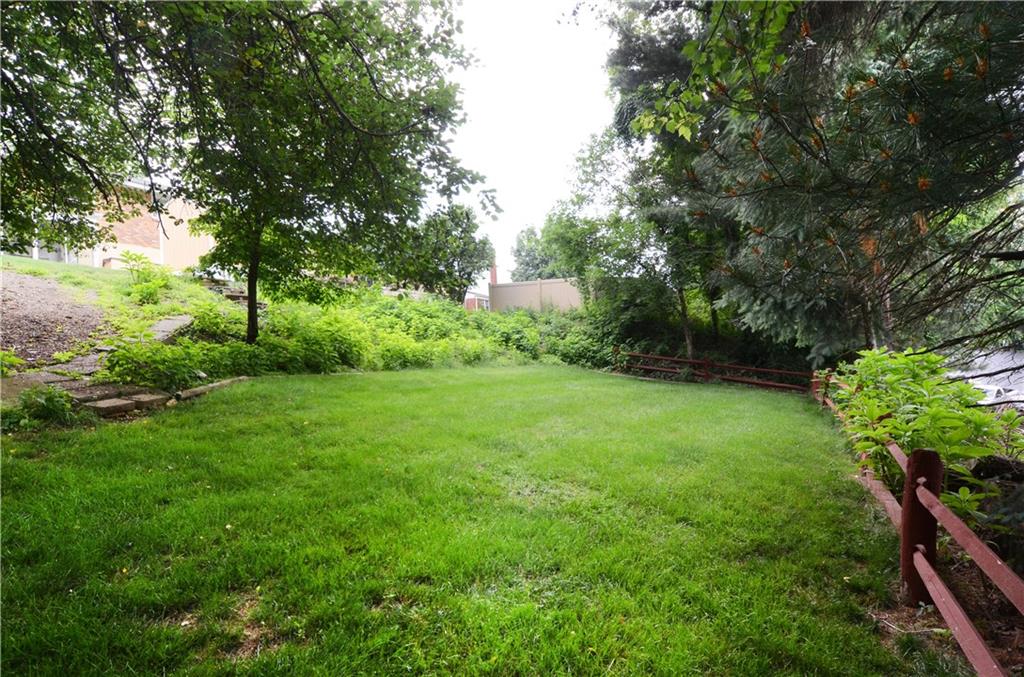207 Lytton Road Coraopolis, PA 15108 - Photo 16 of 17 a view of a garden
