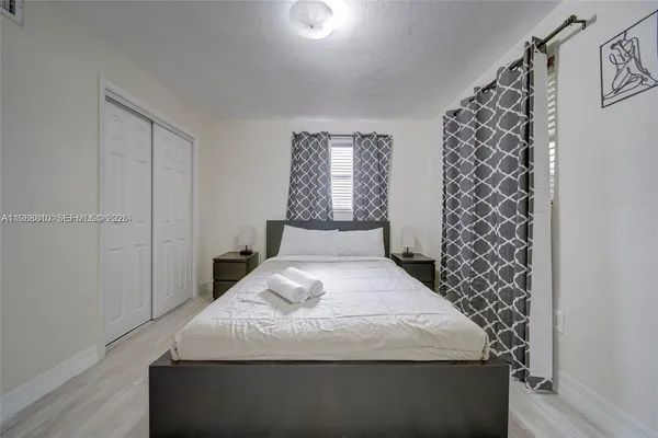 $2,000 | 427 Southwest 6th Street, Unit 5, Miami, FL 33130