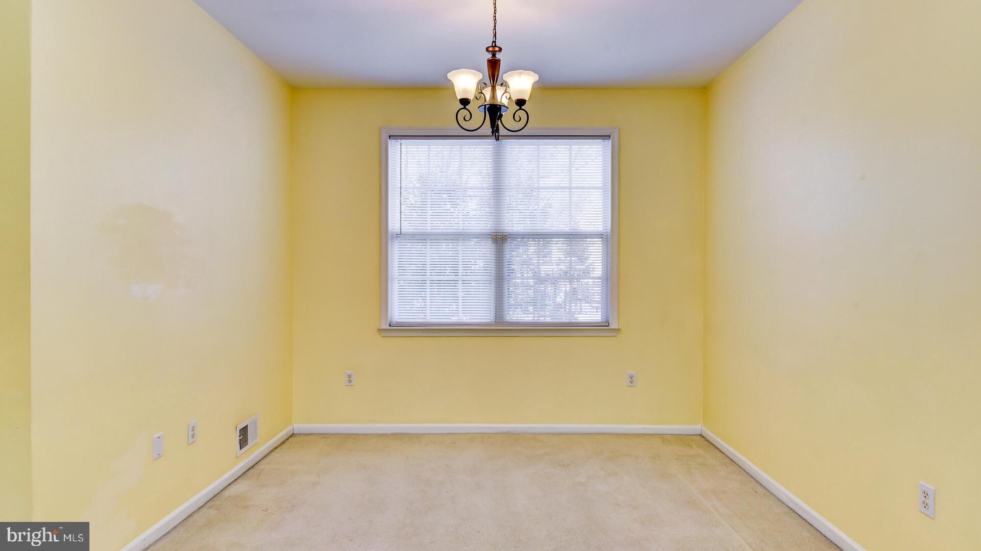 21 Tennyson Road East Windsor, NJ 08520 - Photo 11 of 44 Gallery Image 11