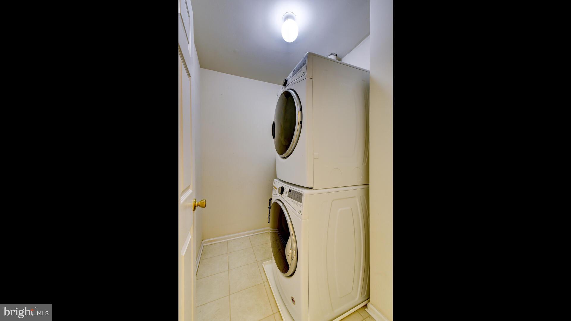 21 Tennyson Road East Windsor, NJ 08520 - Photo 38 of 44 Gallery Image 38