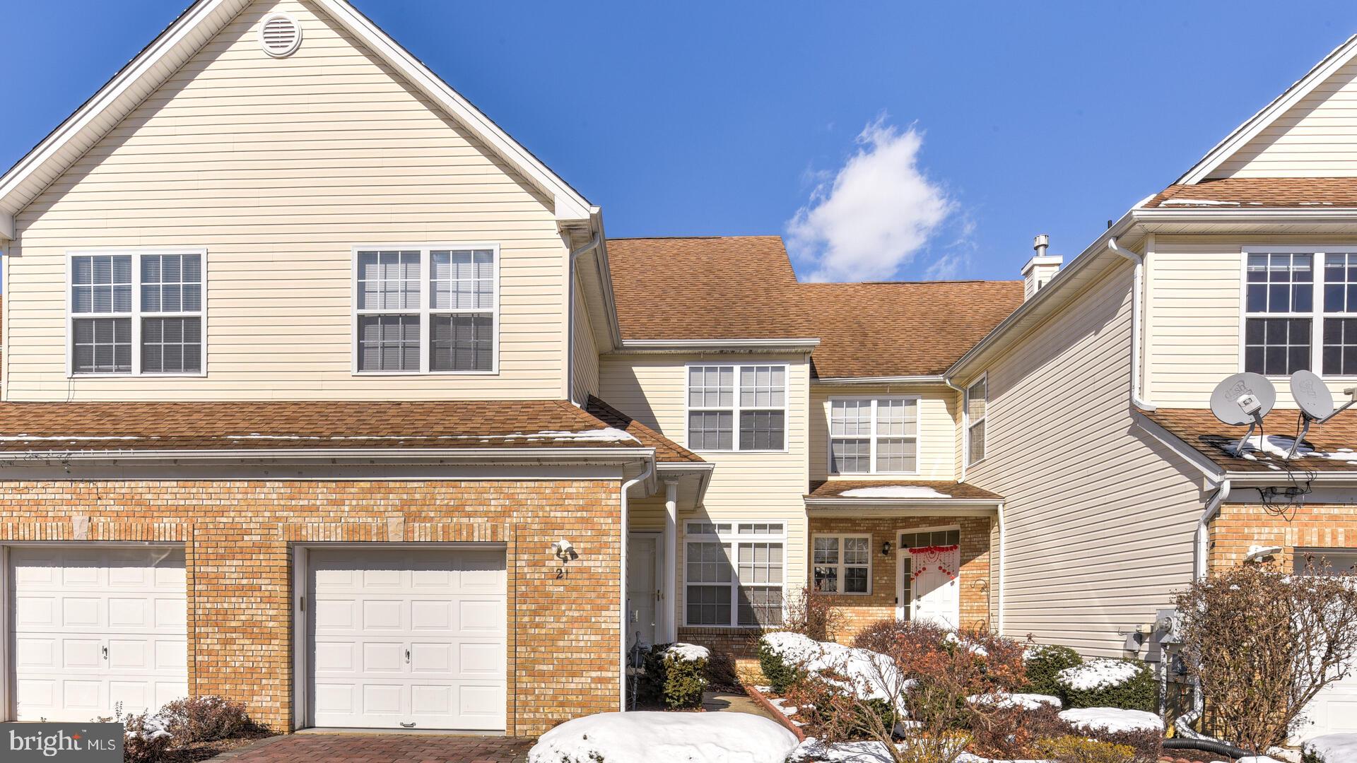 21 Tennyson Road East Windsor, NJ 08520 - Photo 4 of 44 Gallery Image 4