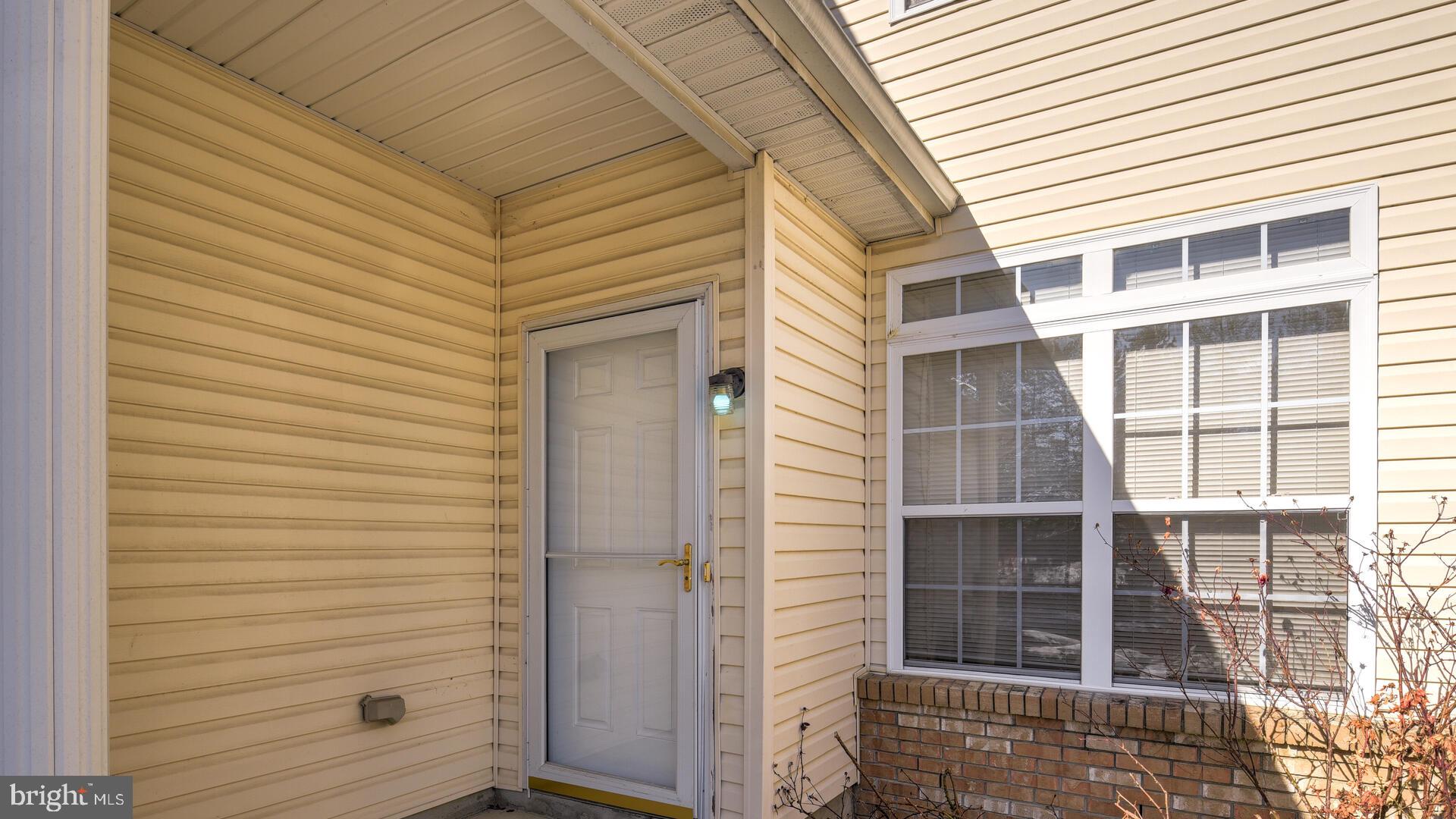 21 Tennyson Road East Windsor, NJ 08520 - Photo 5 of 44 Gallery Image 5