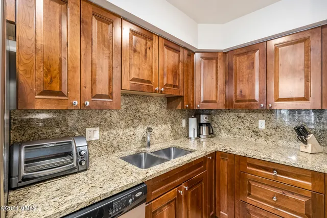 $3,690,000 | 635 Lionshead Place, Unit 382, Vail, CO 81657