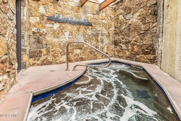 $3,640,000 | 635 Lionshead Place, Unit 382, Vail, CO 81657