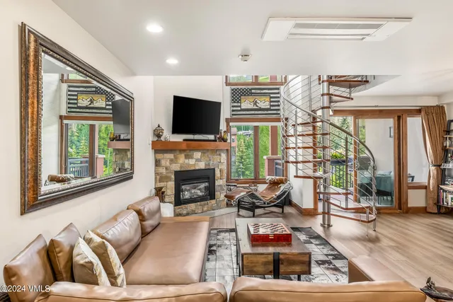 $3,690,000 | 635 Lionshead Place, Unit 382, Vail, CO 81657