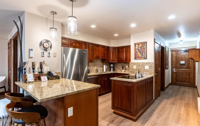 $3,690,000 | 635 Lionshead Place, Unit 382, Vail, CO 81657
