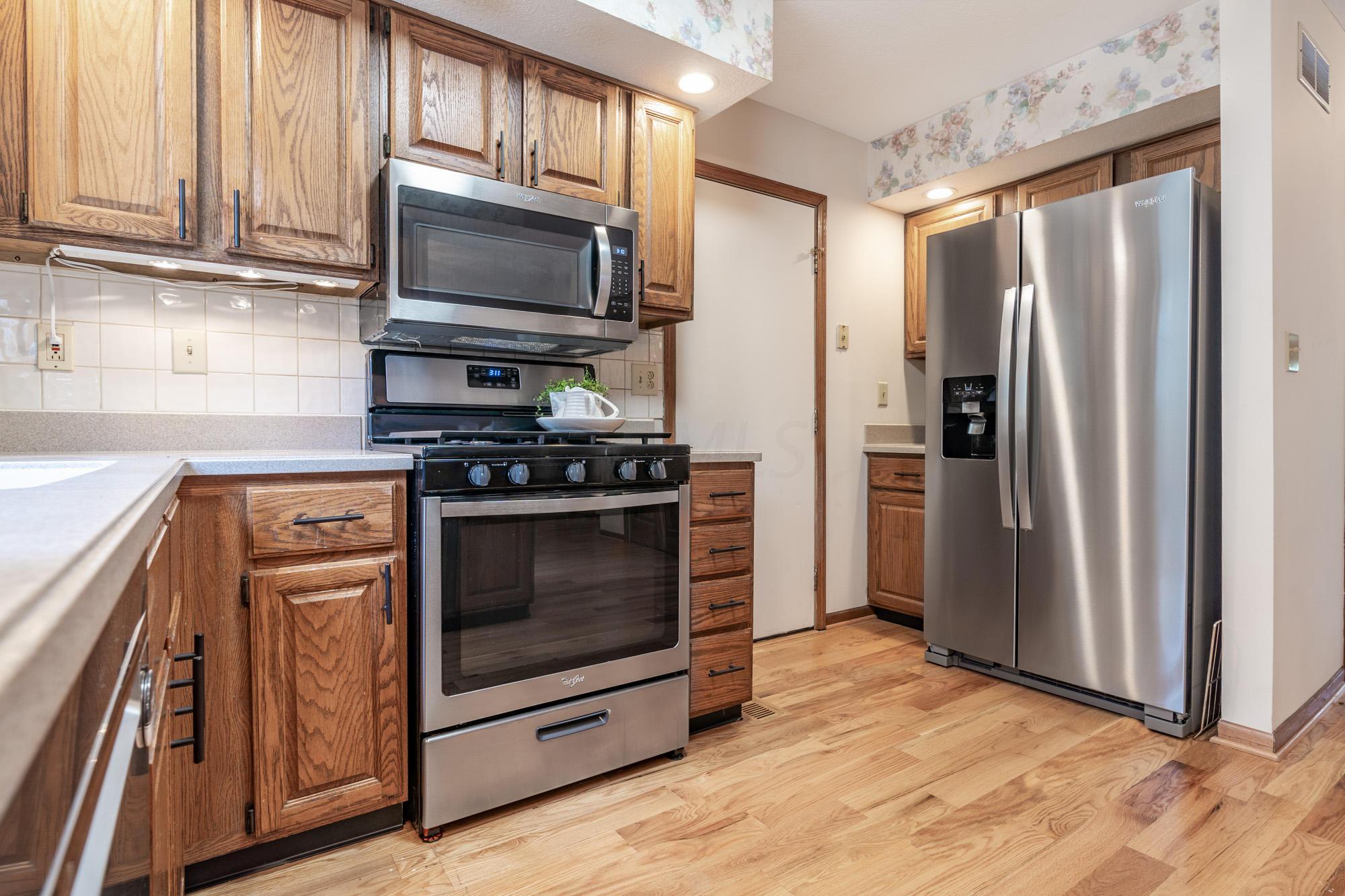 2401 Fishinger Road Upper Arlington, OH 43221 - Photo 6 of 49