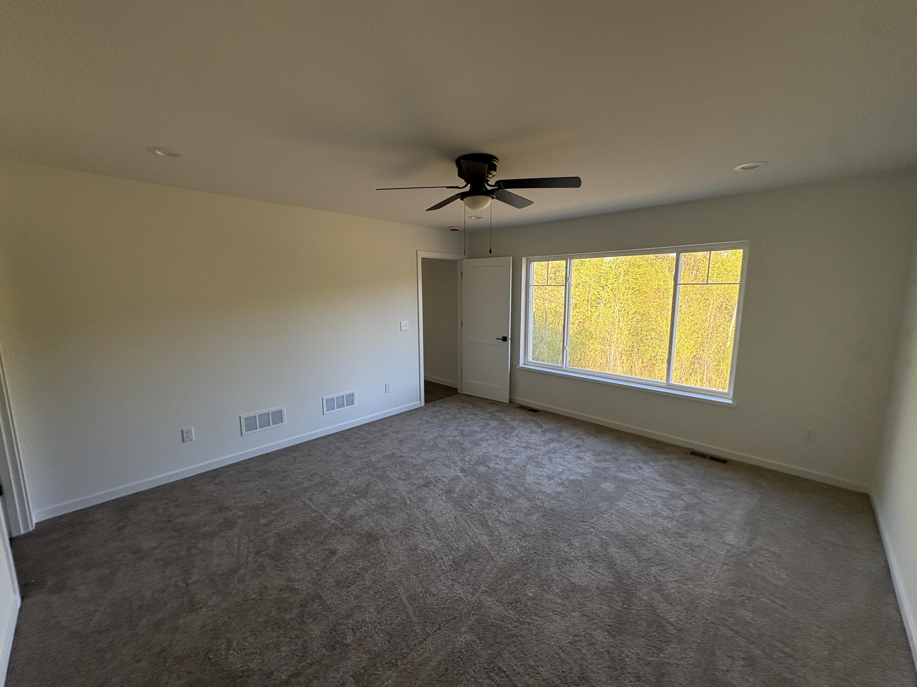 267 Cardinal Drive Sullivan, WI 53178 - Photo 14 of 37 Master Bed