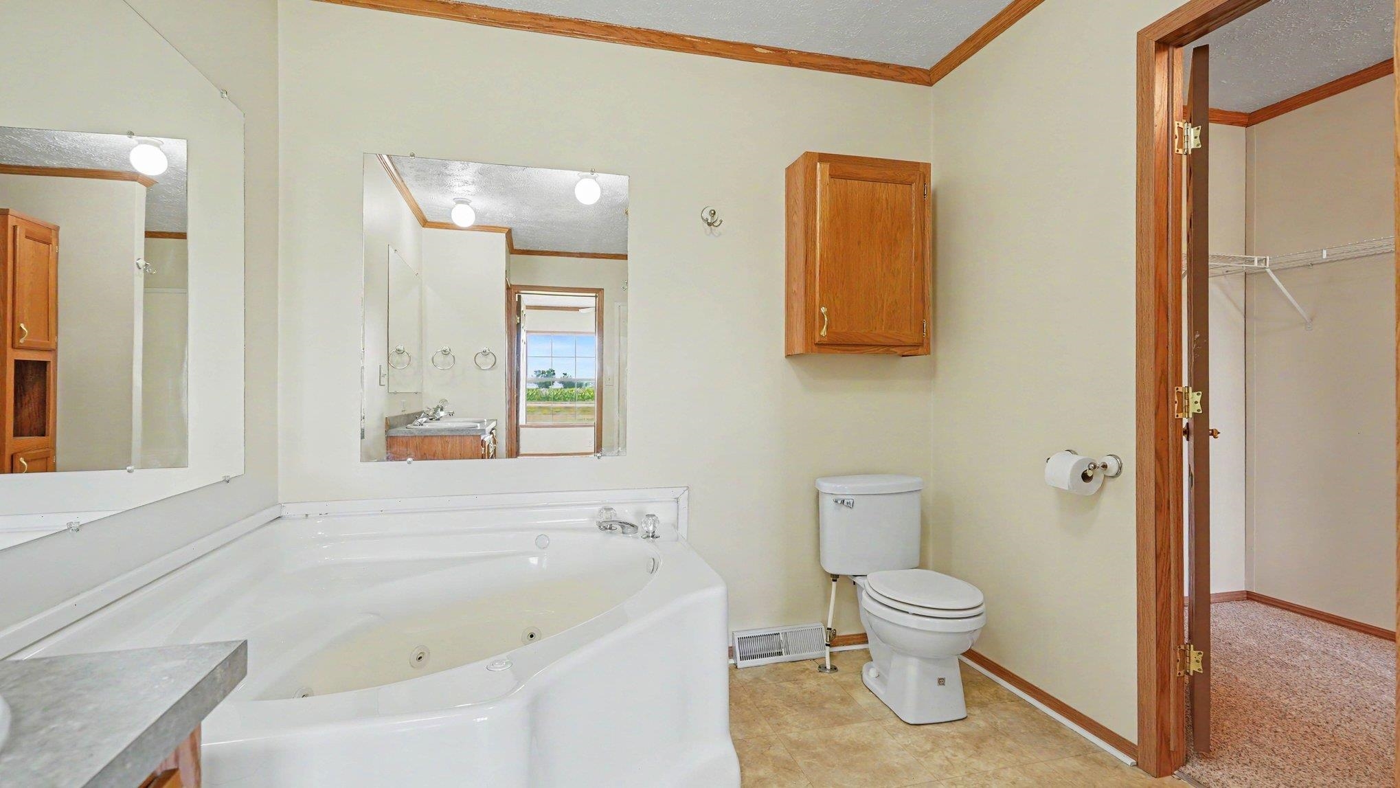 3895 West Broomfield Road Mount Pleasant, MI 48858 - Photo 14 of 34