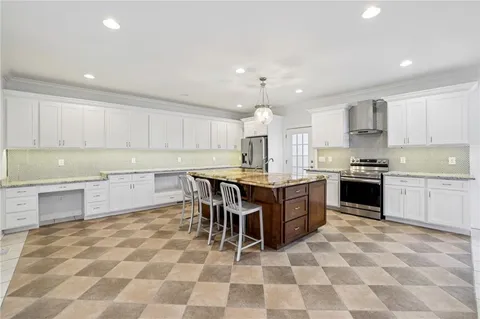 $999,000 | 2320 Edgewater Road, Cumming, GA 30041