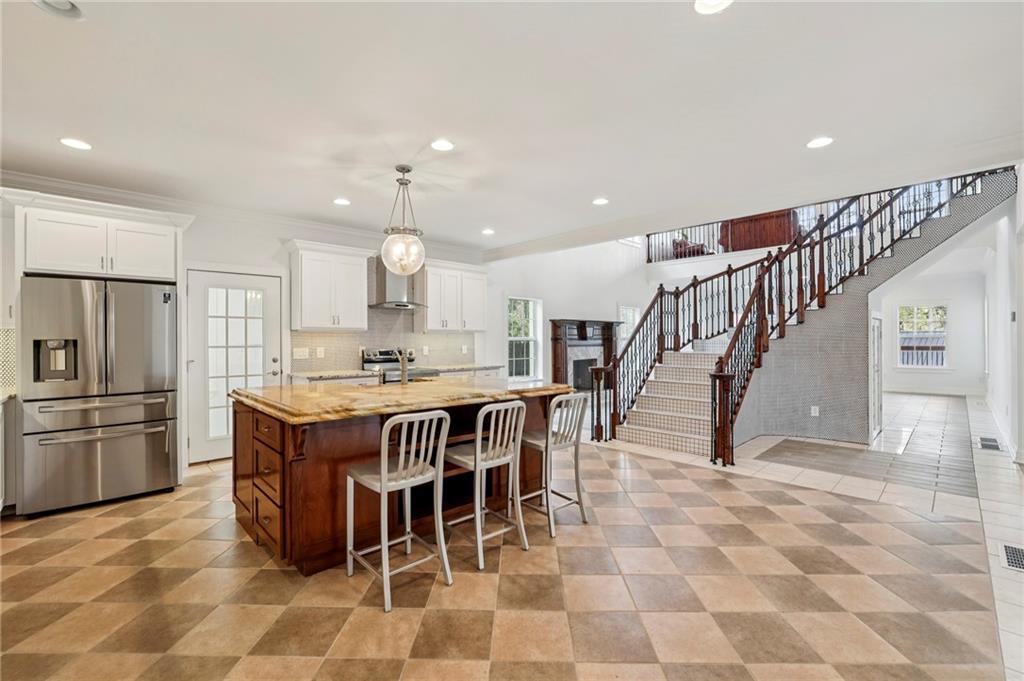 2320 Edgewater Road Cumming, GA 30041 - Photo 9 of 51