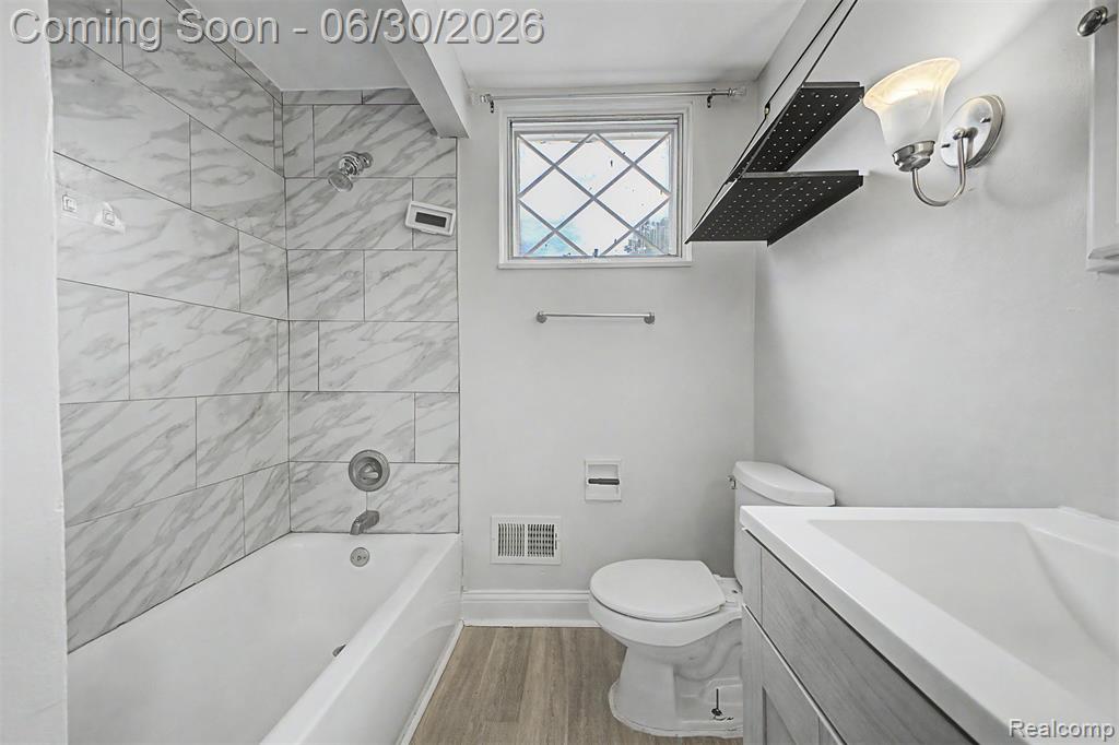 10883 Balfour Road Detroit, MI 48224 - Photo 11 of 30
