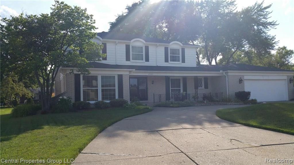 25263 Branchaster Road Farmington Hills, MI 48336 - Photo 1 of 30