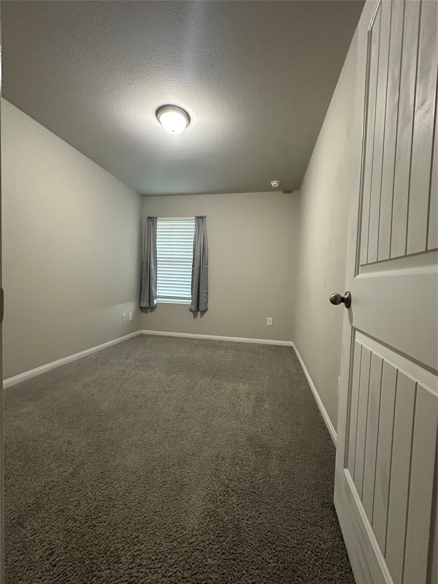 627 West Live Oak Street Angleton, TX 77515 - Photo 9 of 12 a view of a hallway