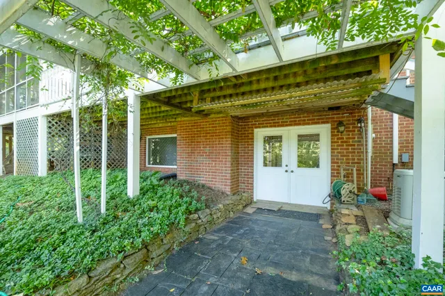 $995,000 | 318 Miller School Road, Charlottesville, VA 22903