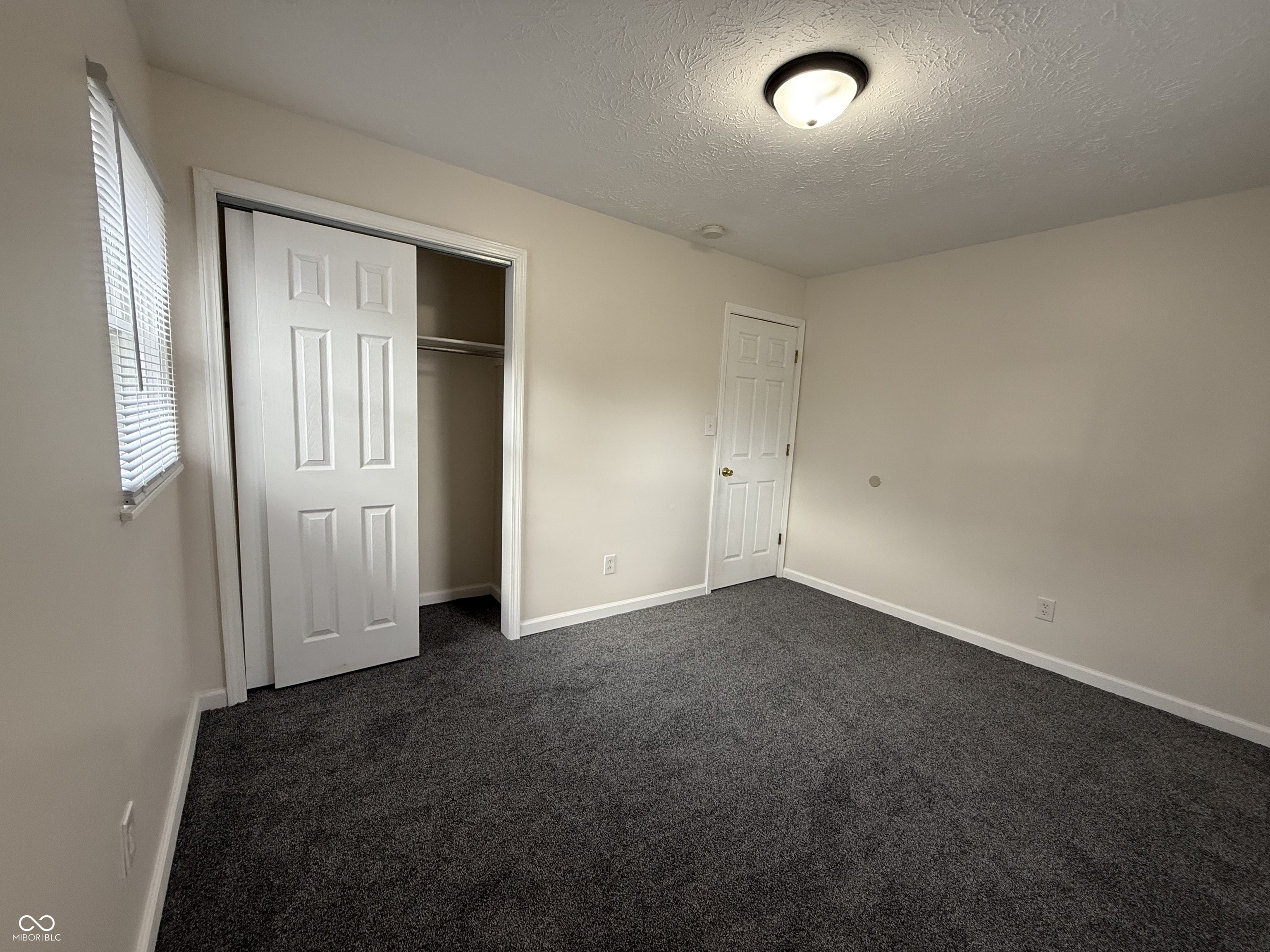 7546 Miracle Road Indianapolis, IN 46237 - Photo 13 of 38