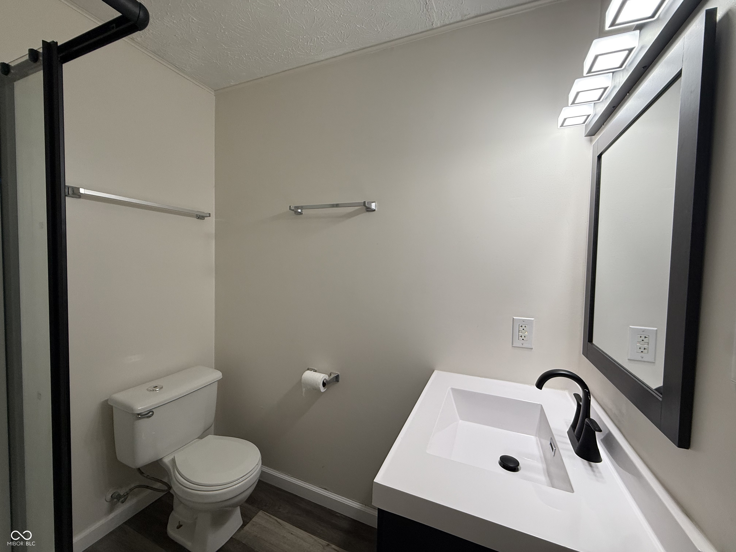 7546 Miracle Road Indianapolis, IN 46237 - Photo 18 of 38